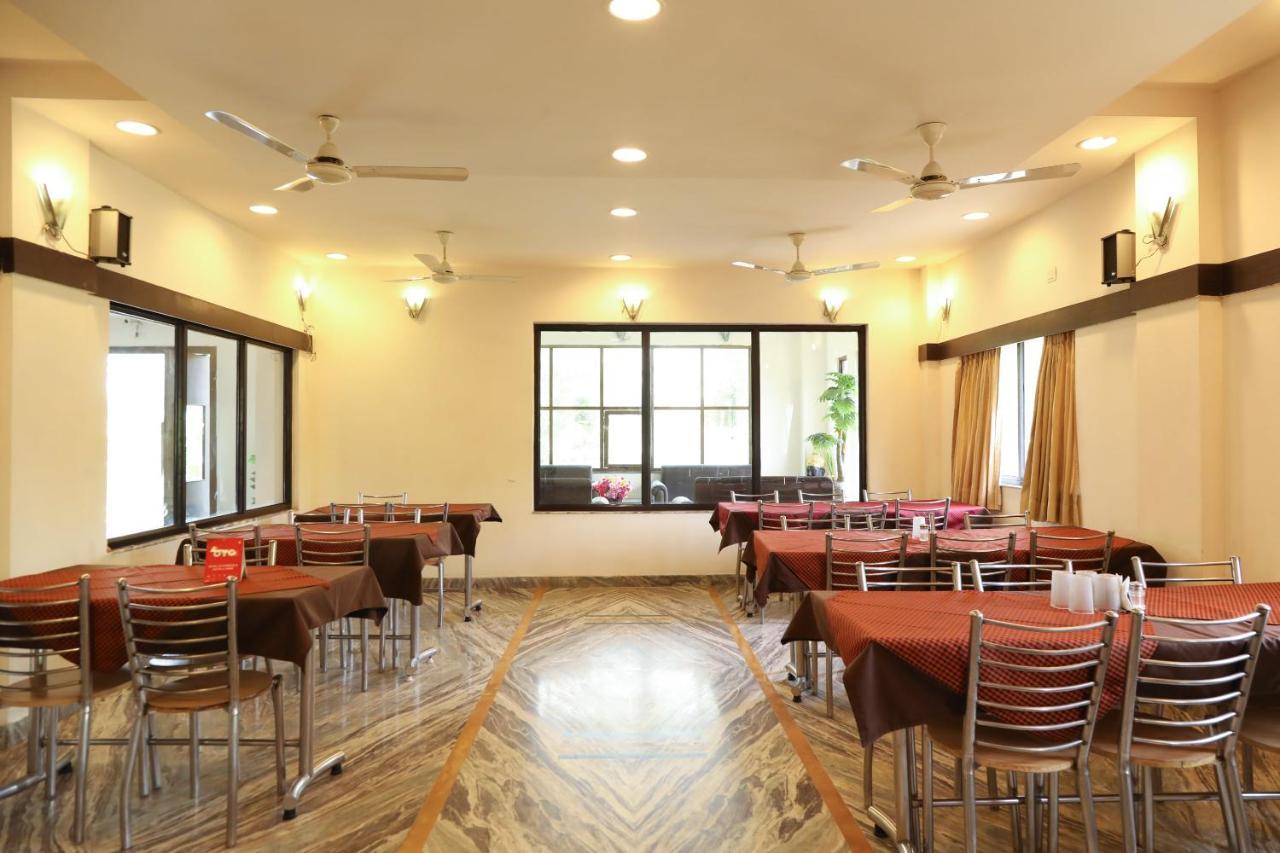 Oyo 10943 Hotel Plus Corporate Khapa  Bagian luar foto